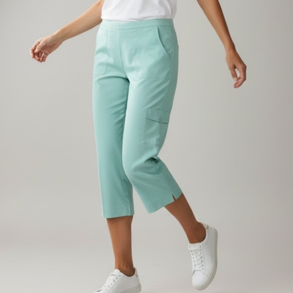 Alfred Dunner Mint Green Cargo Capri Pants